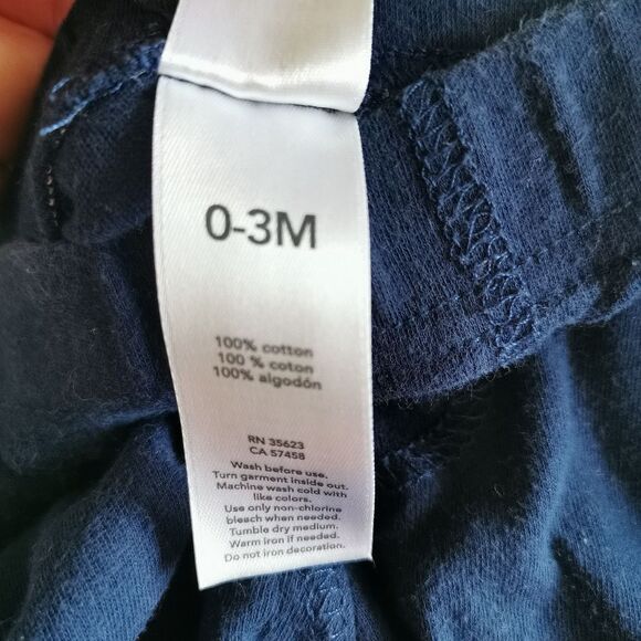 3/$15 Carter's cotton joggers 0-3 m - Picture 3 of 4